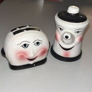Vtg Century Ceramic Anthropomorphic  "Toaster & Teapot" Salt & Pepper Shakers